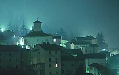 panorama_notte.jpg (7023 byte)